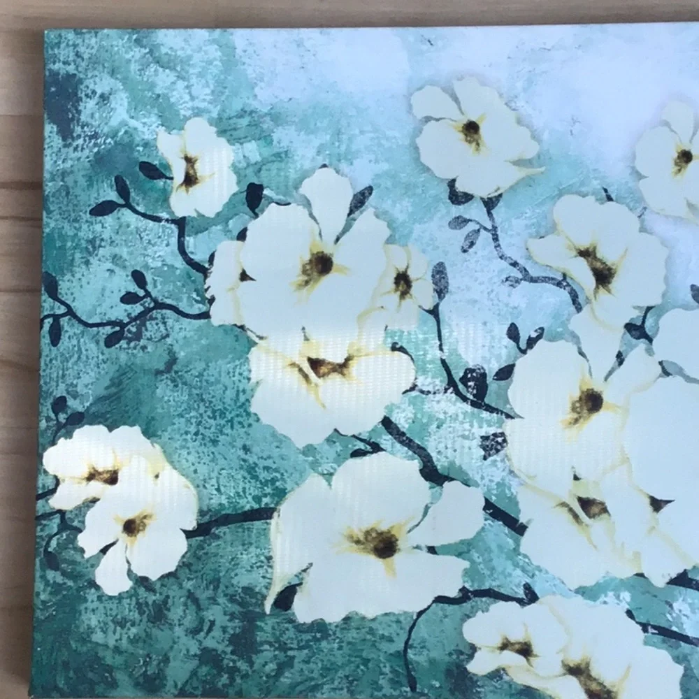 N/A white blossoms